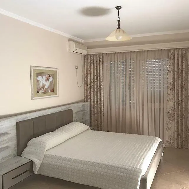 ***  Lyden Hotel Golem  Arnavutluk